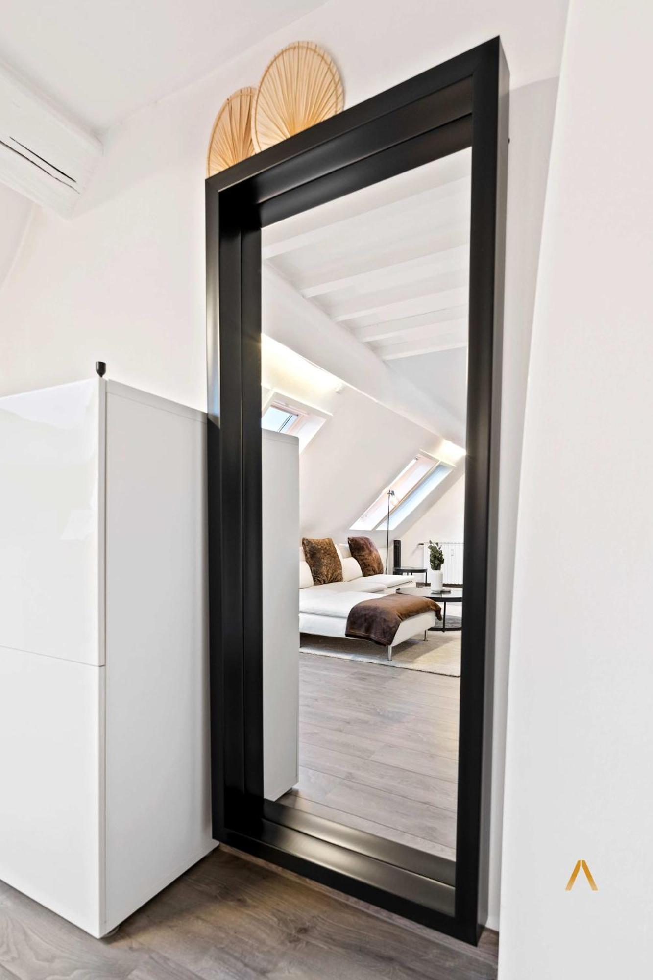 Charming 1br Loft In Ville-haute, Apartamento *