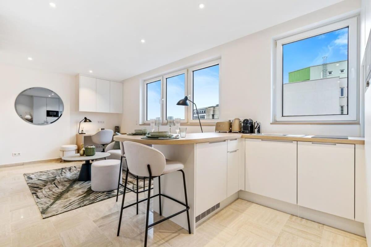 Modern With King Bed, Walk To Attractions * Luxemburg