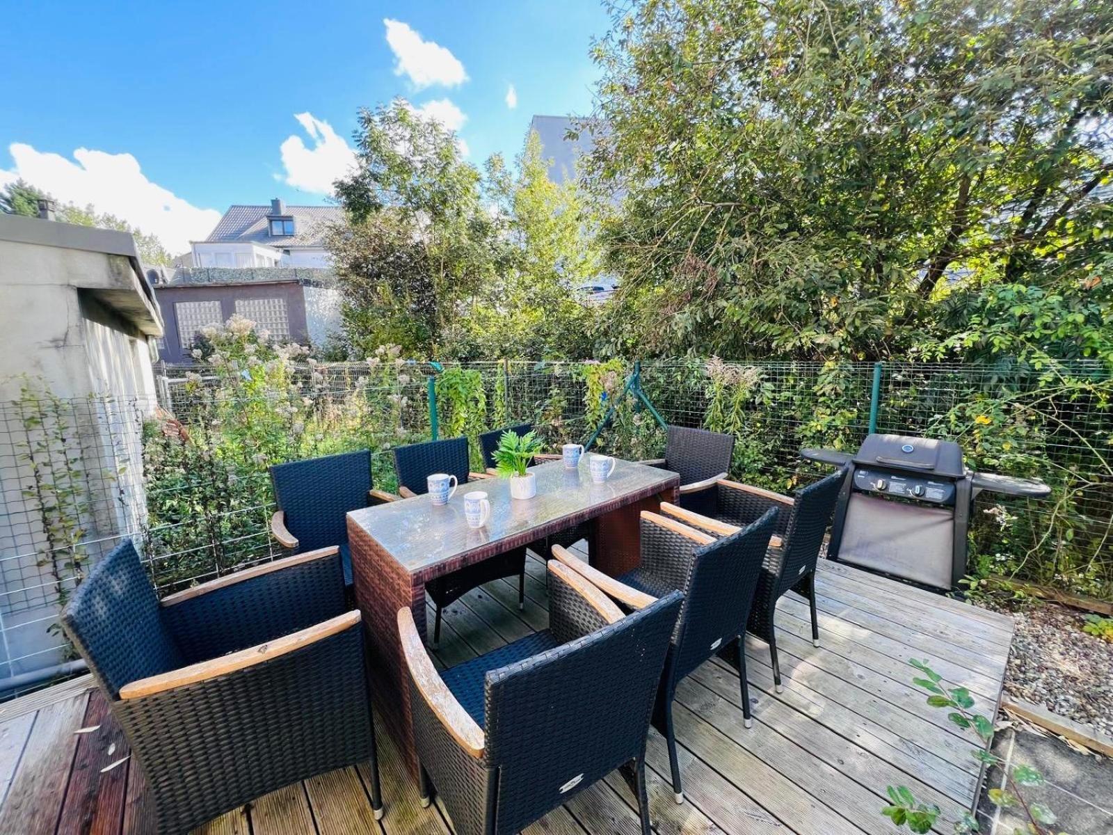 Villa Charming 5bedroom With Gym,garden,parking&terrace-hol15