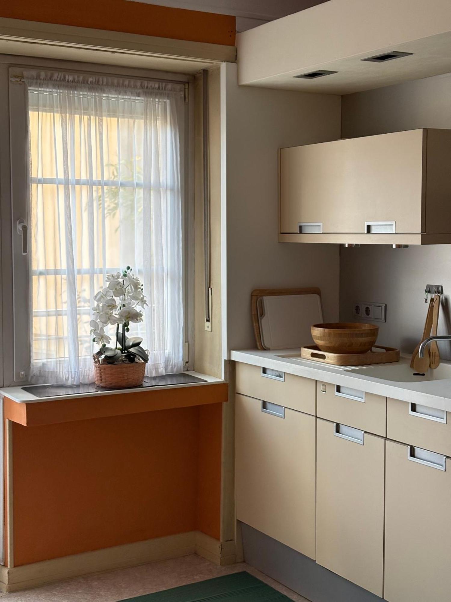 Apartment Centre Stylish One Bedroom *