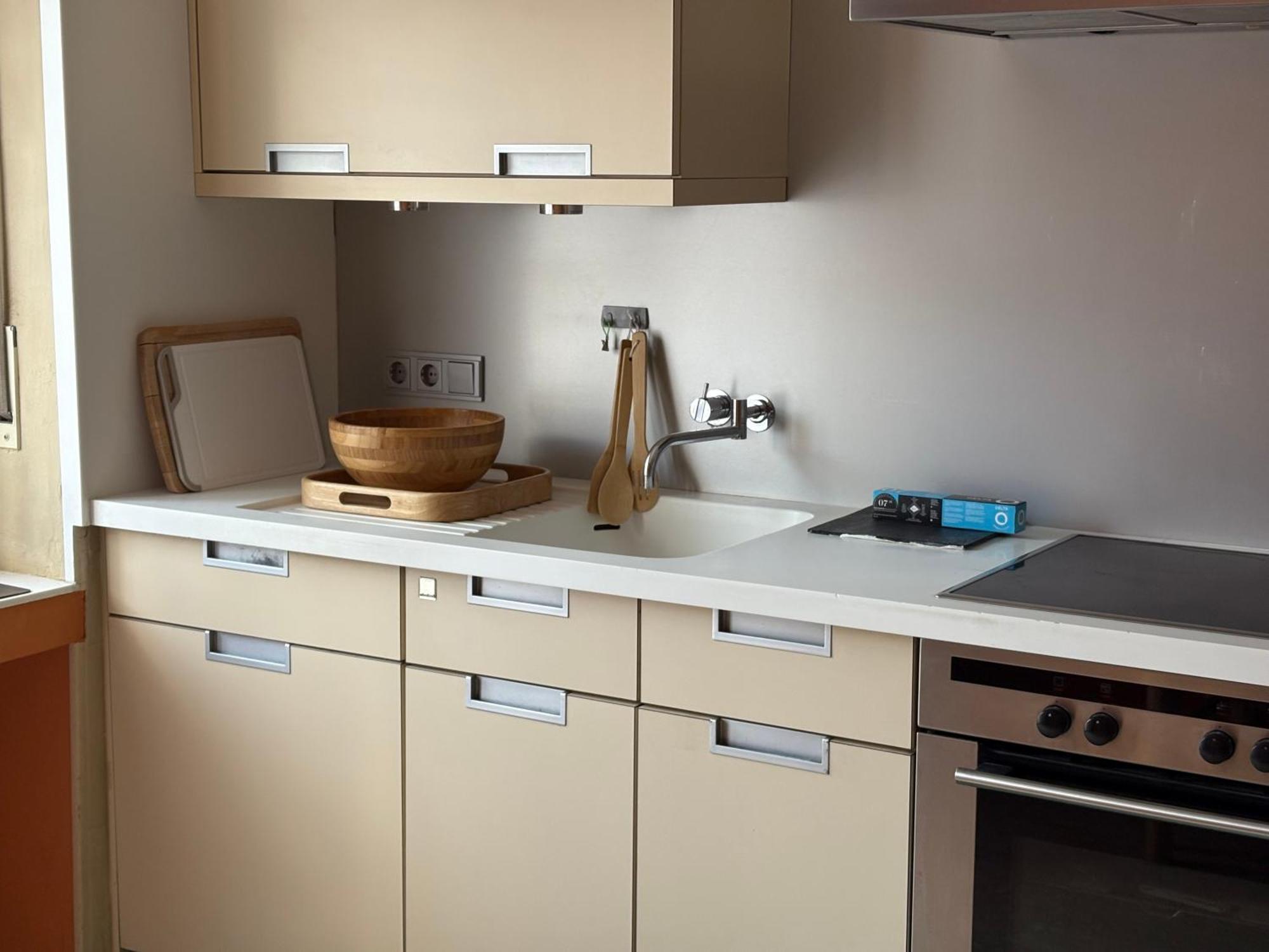Centre Stylish One Bedroom Apartment