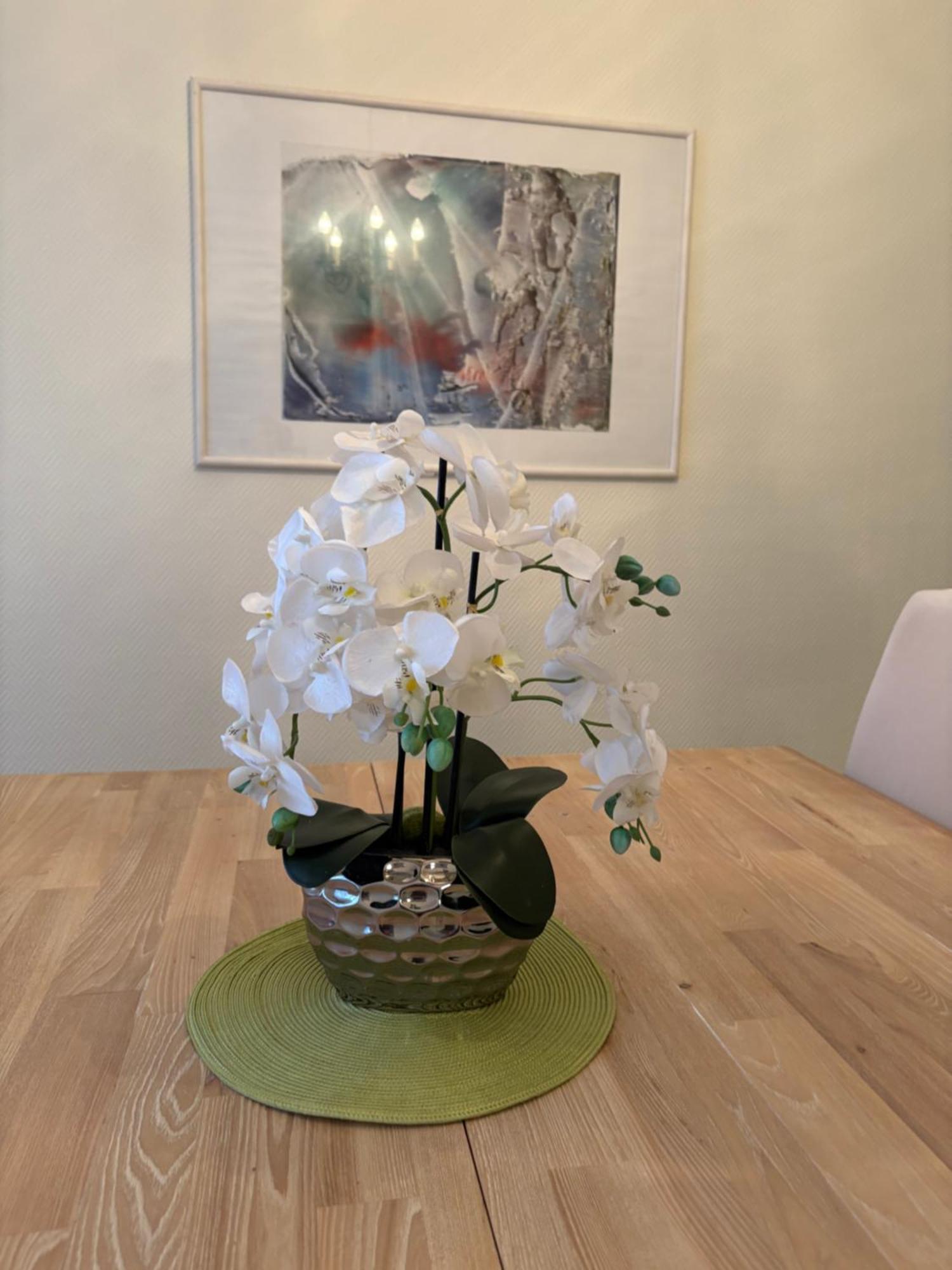 Centre Stylish One Bedroom *