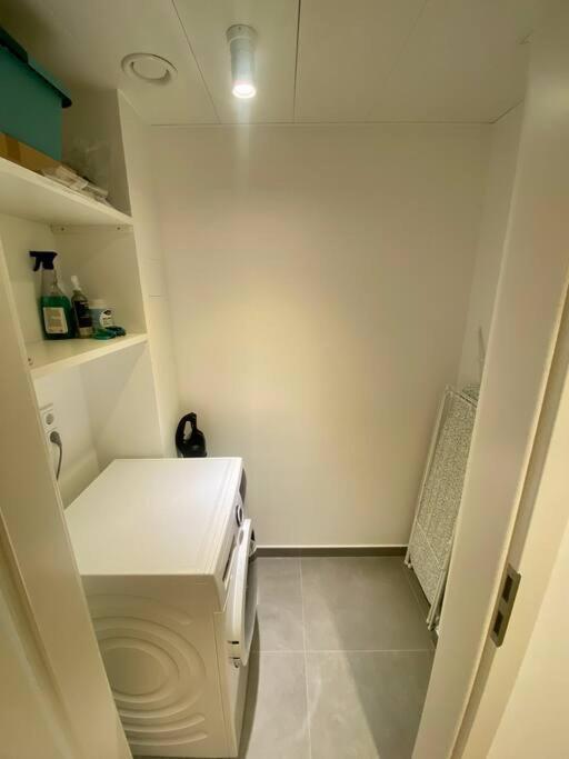 Charming Flat With Terrace & Parking Apartamento