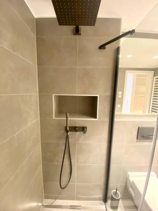 Charming Flat With Terrace & Parking Apartment Luxemburg