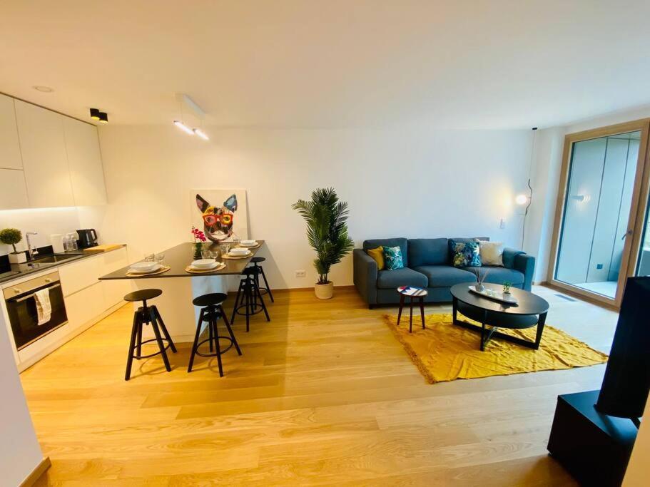 Appartement Charming Flat With Terrace & Parking Luxembourg