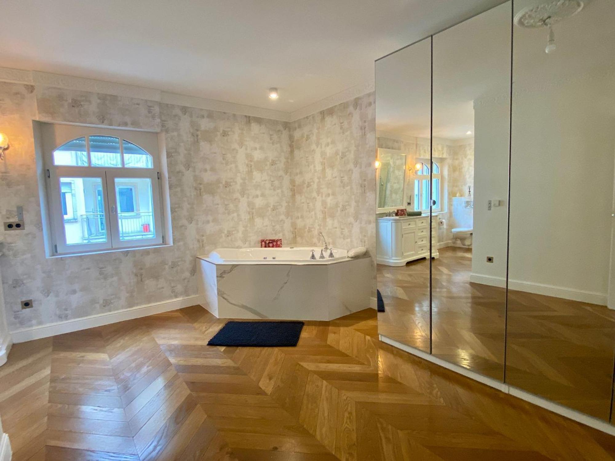 Petrusse Elite Apartment
