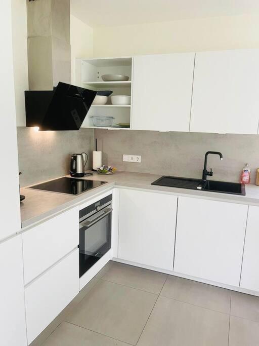Garden View Luxury Flat With Terrace & Parking- * Luxemburg