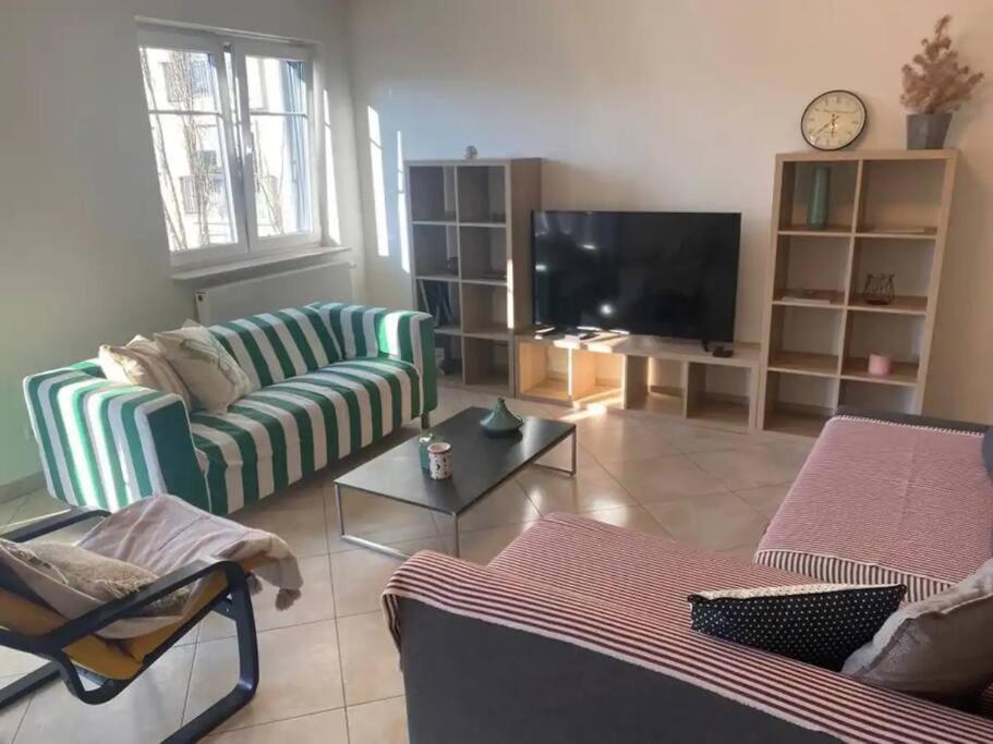 Comfortable 2 Bedrooms Near Train Station Apartamento Luxemburgo