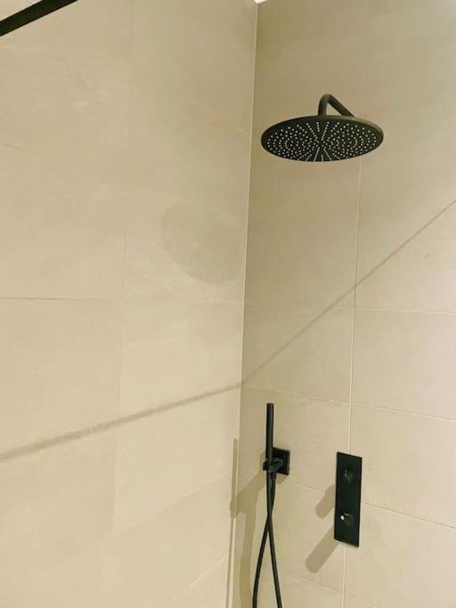 Apartamento Large 1 Bedroom In Center Terrace & Parking-chiny1 *