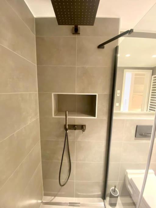 Apartamento Chic One Bedroom Flat W Terrace&parking