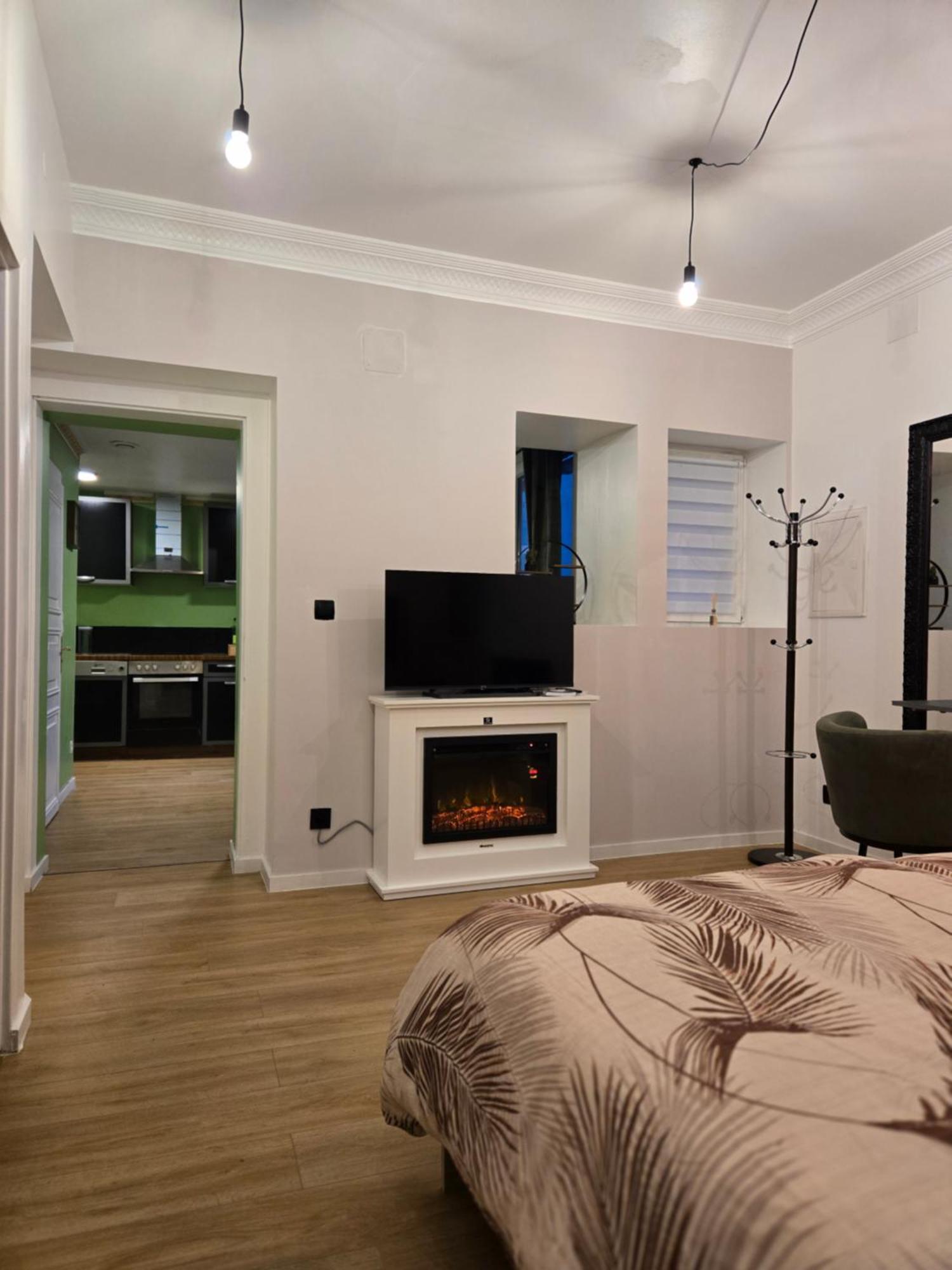 Apartment House Haute