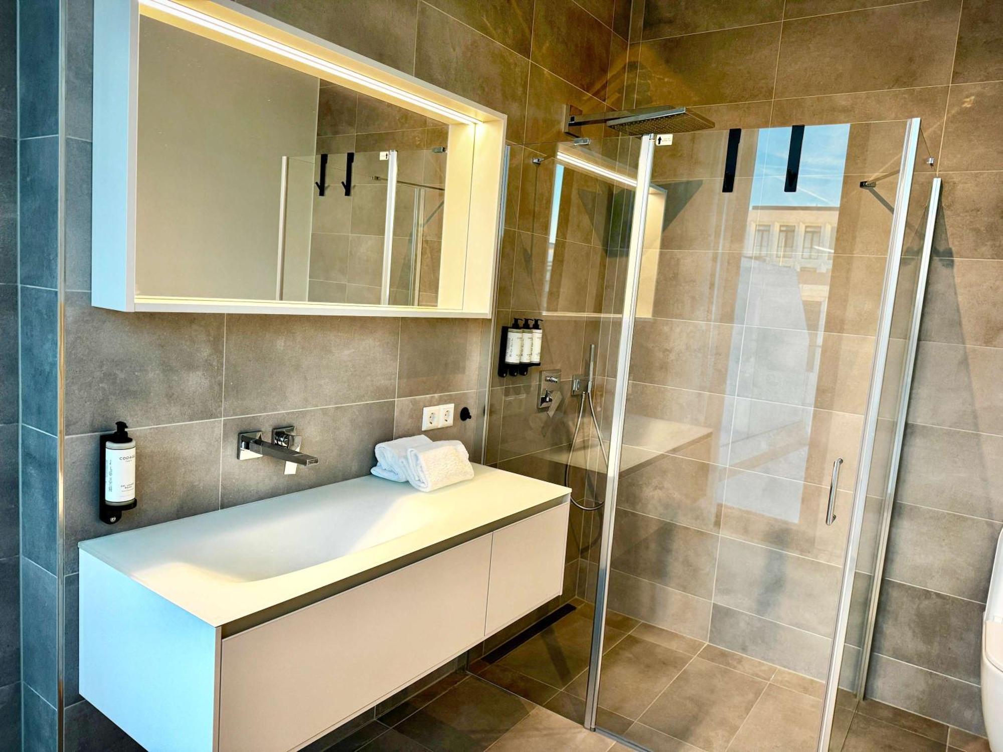Voya Zenit Royal - Luxury Rooftop Views & Concierge Apartment *