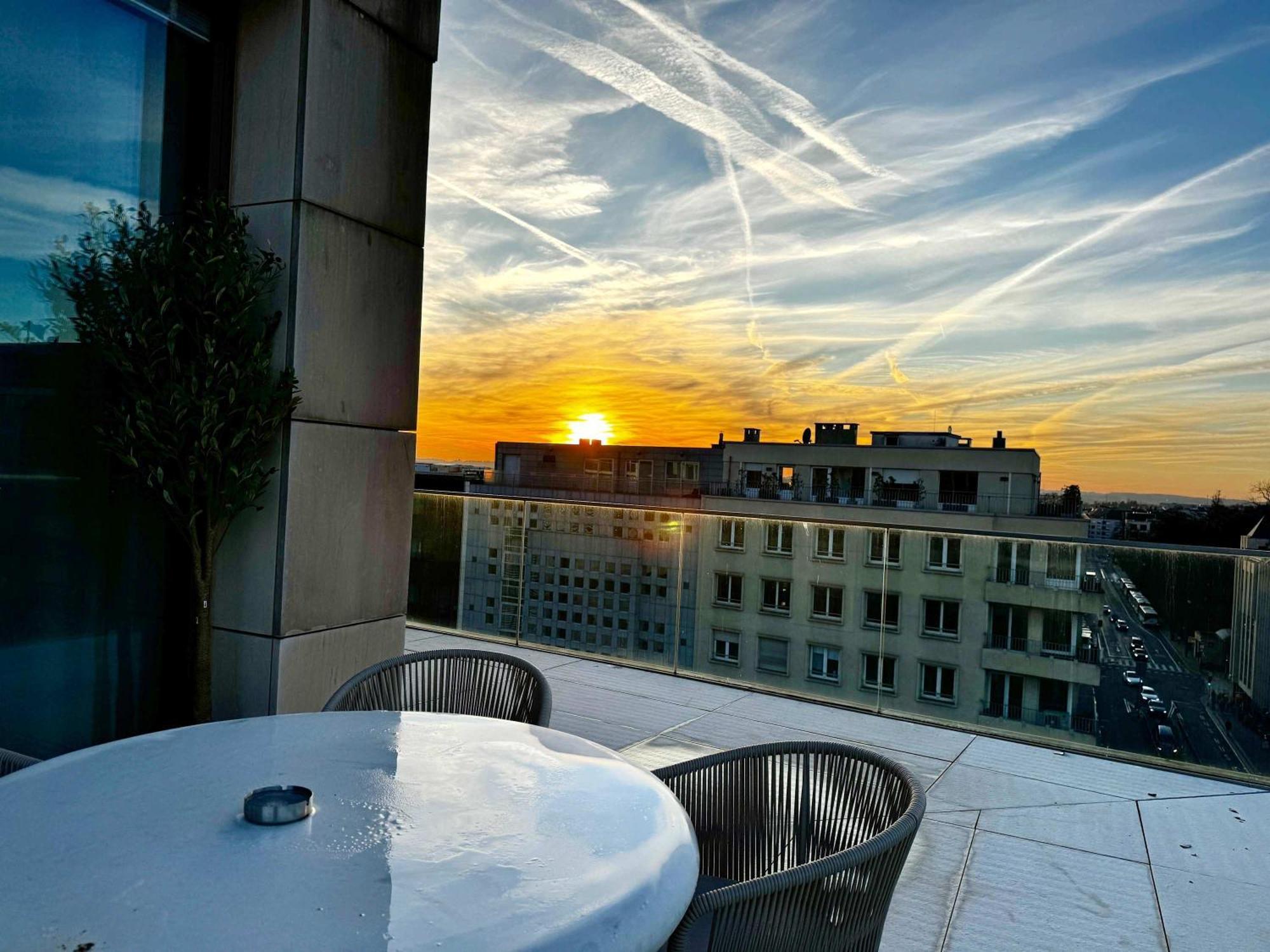 Apartment Voya Zenit Royal - Luxury Rooftop Views & Concierge Luxemburg