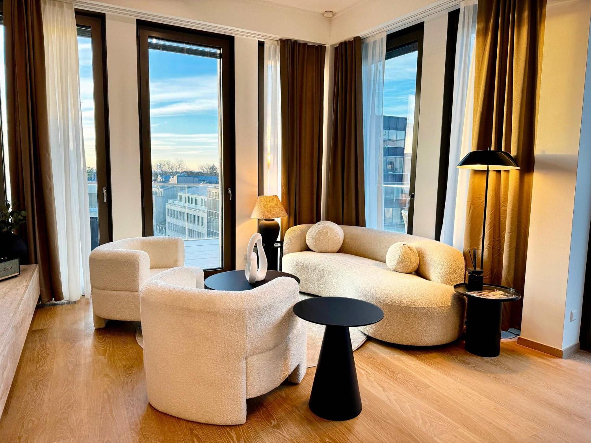 Voya Zenit Royal - Luxury Rooftop Views & Concierge Apartment *