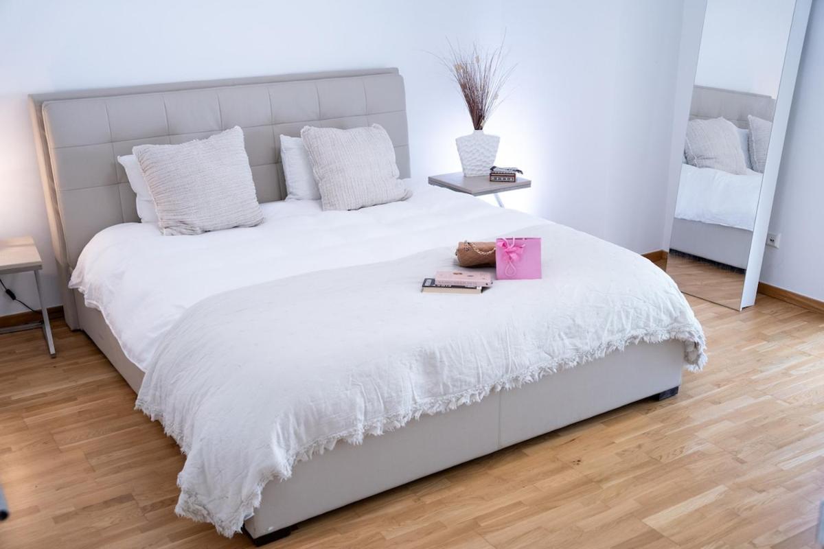 Apartamento Beautiful Modern 2br With Big Terrace *