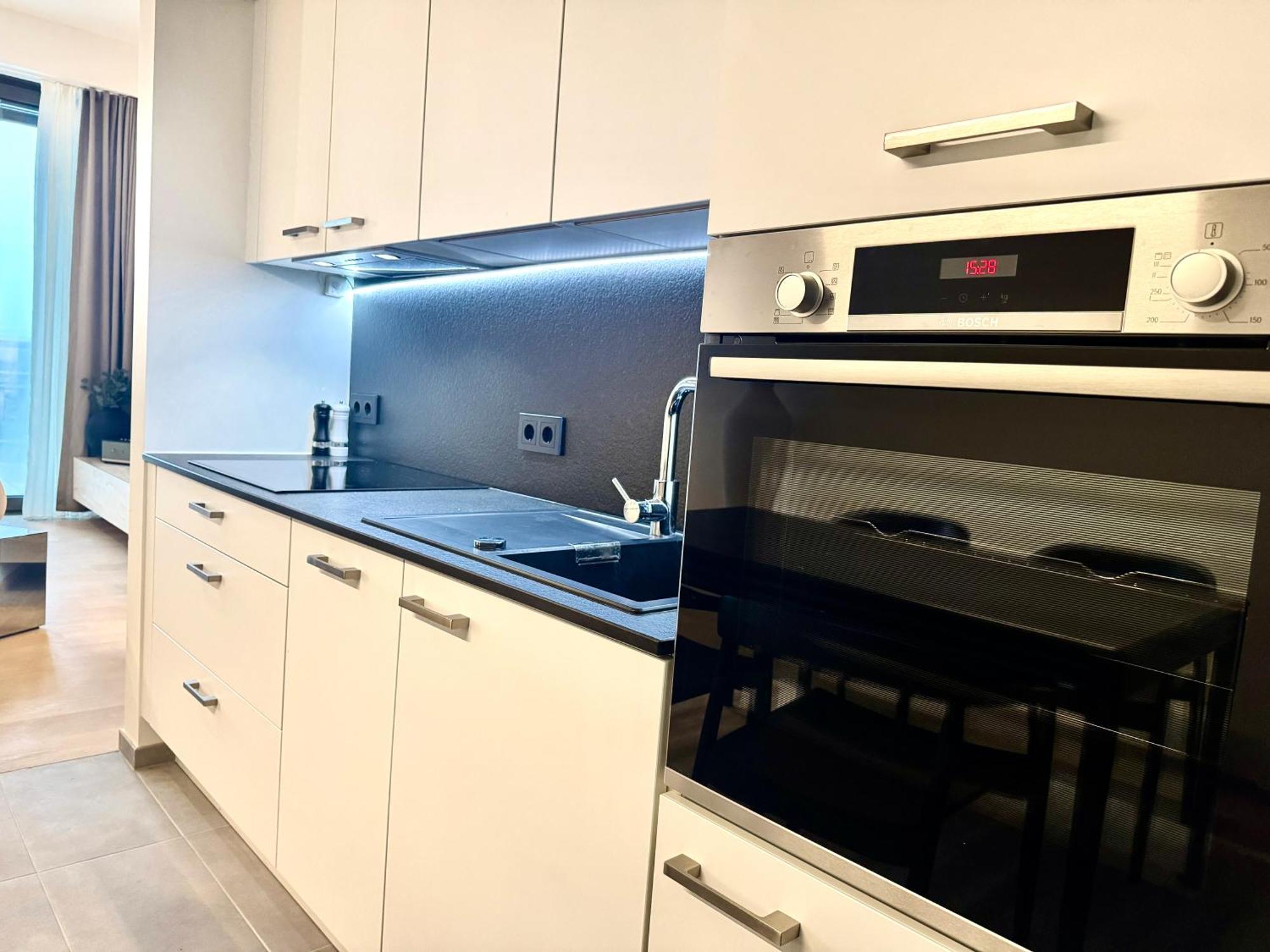 Voya Zenit Royal - Luxury Rooftop Views & Concierge Apartment *