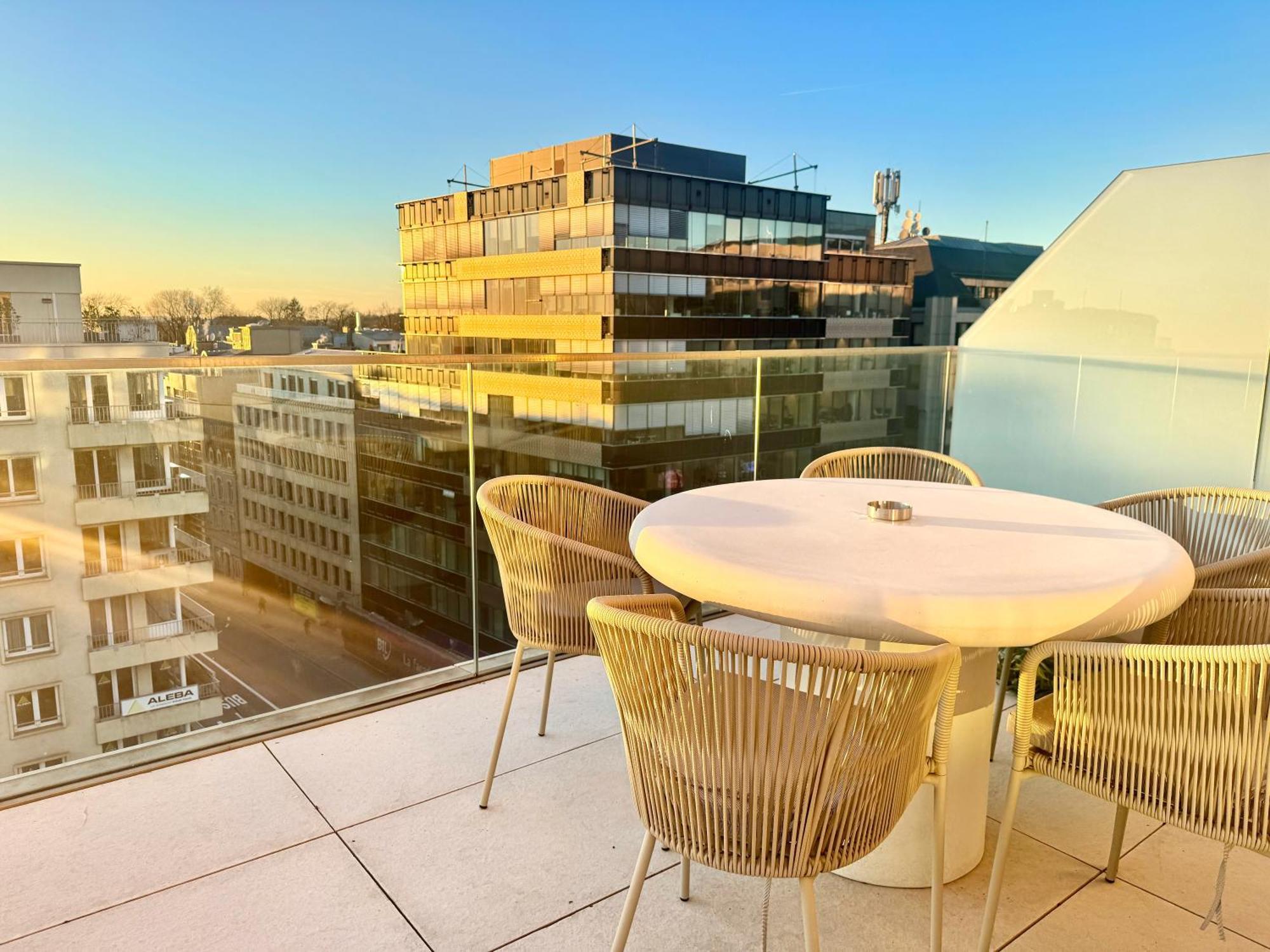 Voya Zenit Royal - Luxury Rooftop Views & Concierge *