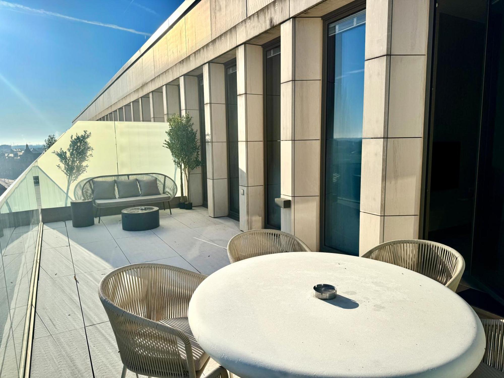 Voya Zenit Royal - Luxury Rooftop Views & Concierge Apartment *