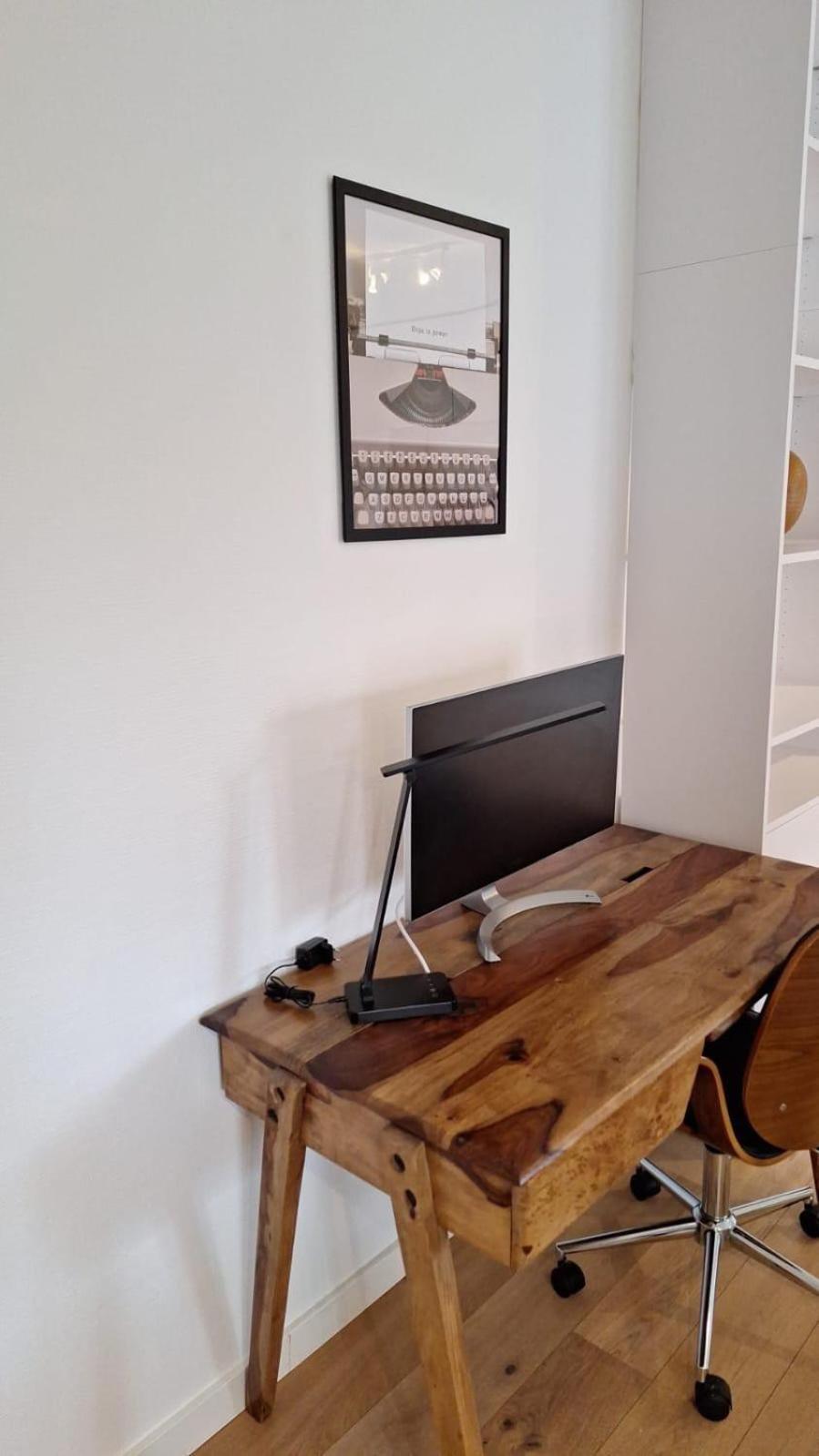 Bright 2 Bedrooms Flat W Parking&balcony-fent1 Apartment