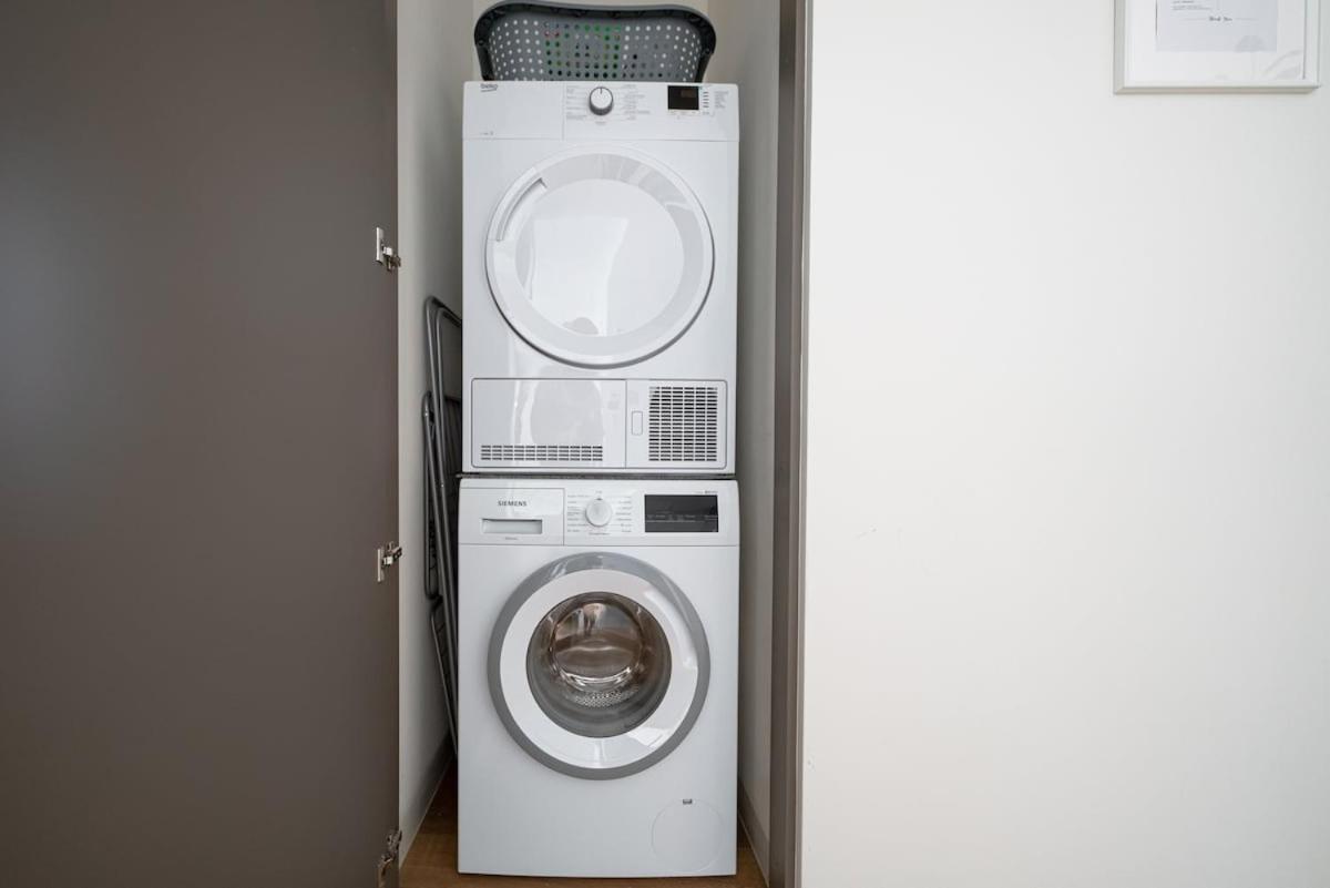 Appartement Luxe - Modern & Spacious 2br With Balcony View *