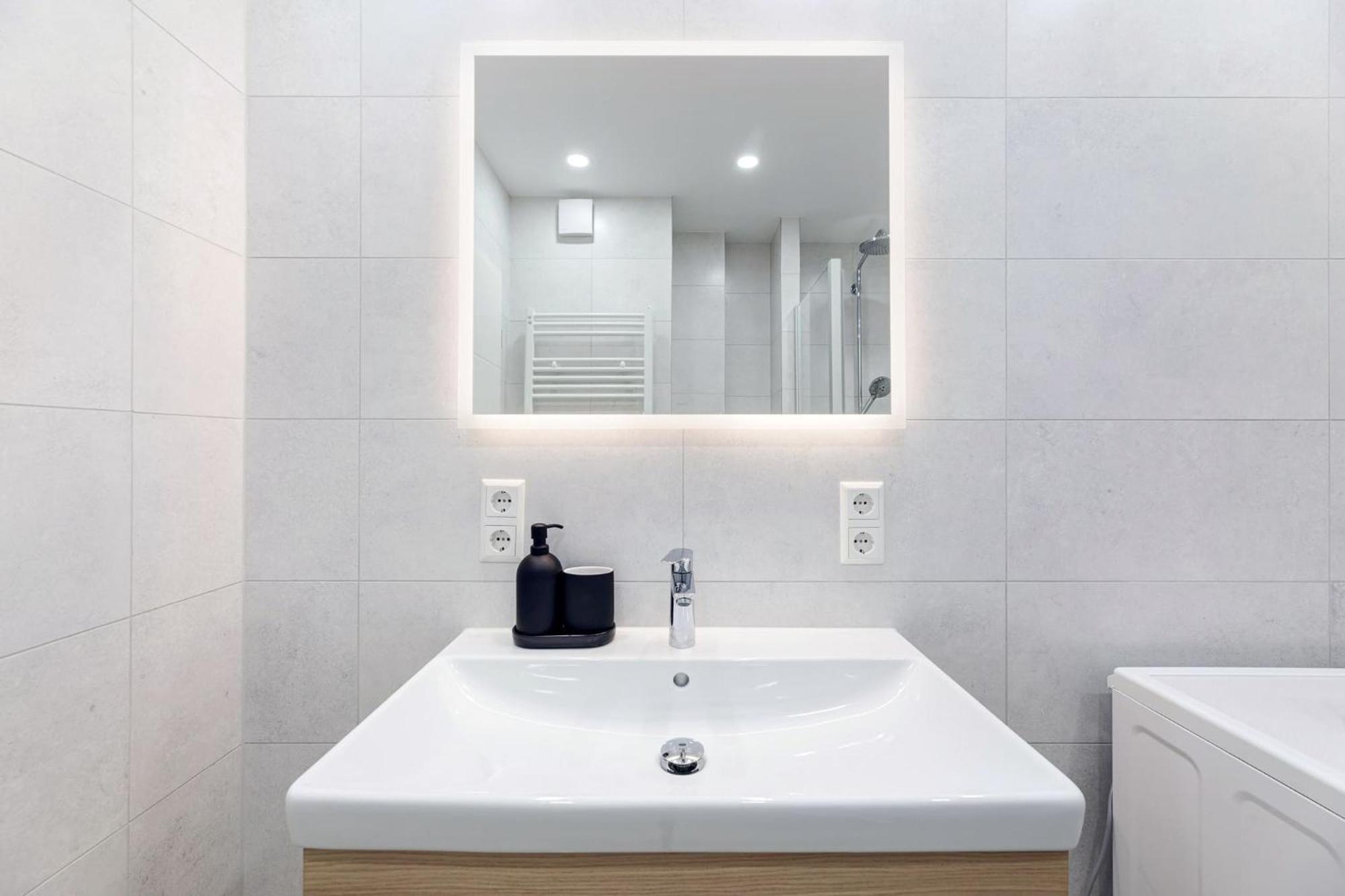 Bright & Stylish 2Br Apt In City Center Apartment Luxembourg
