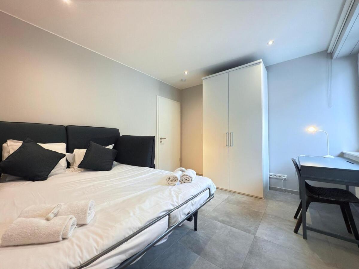Spacious 3 Bedrooms W Parking In Limpertsberg Apartment *