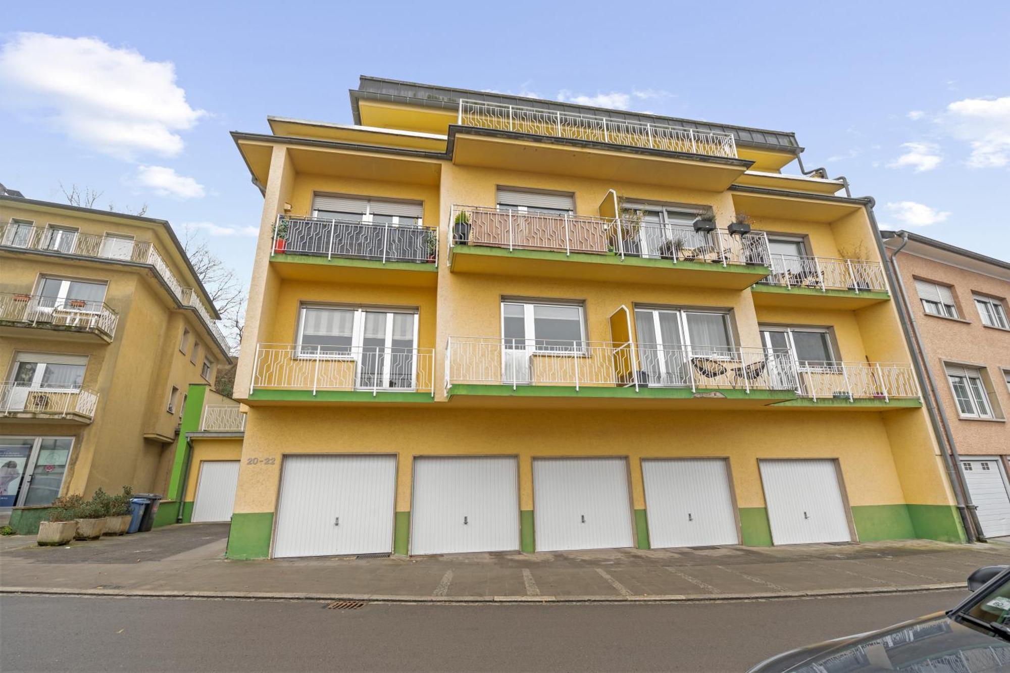 In Center 15min From Airport
