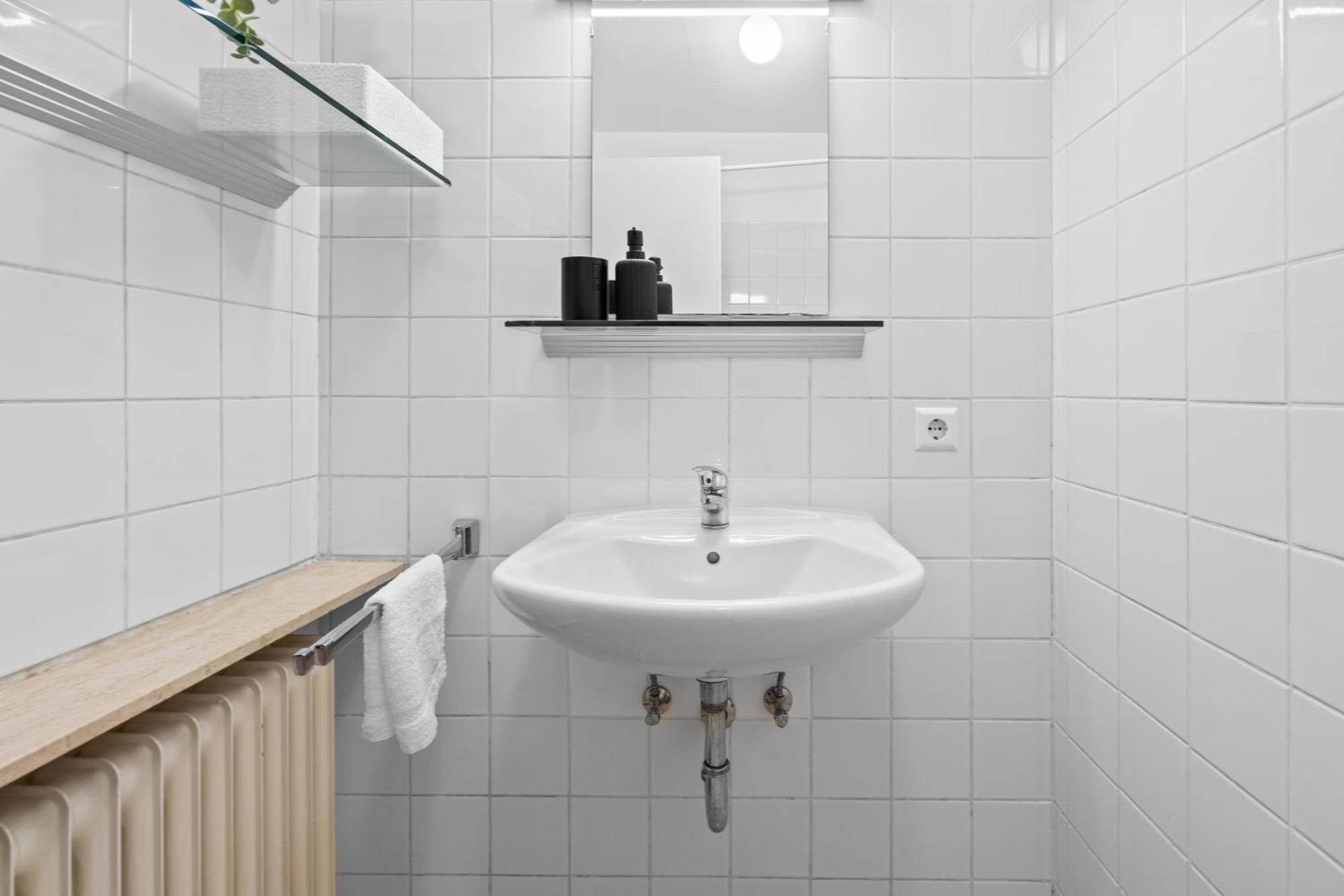 In Center 15min From Airport Apartamento