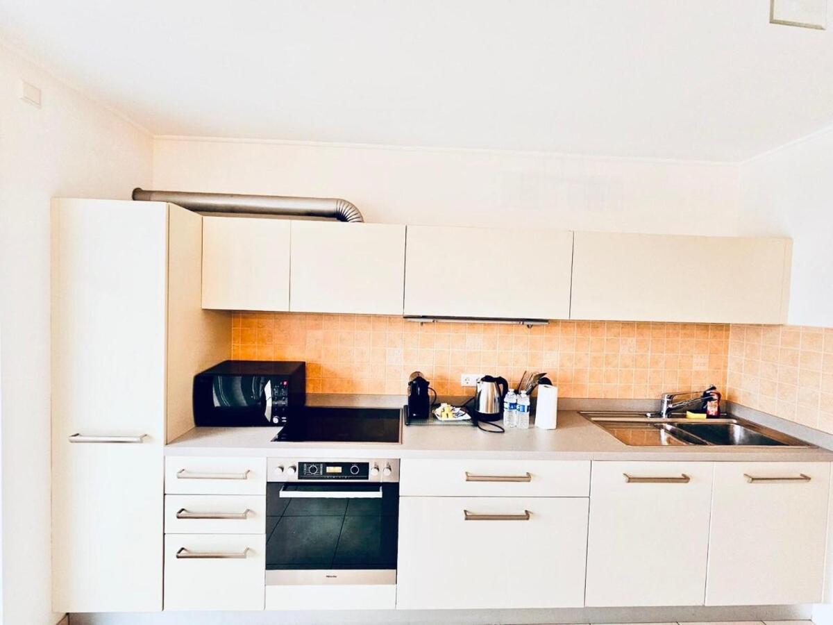 Convenient 2 Bedroom Flat Near Gare