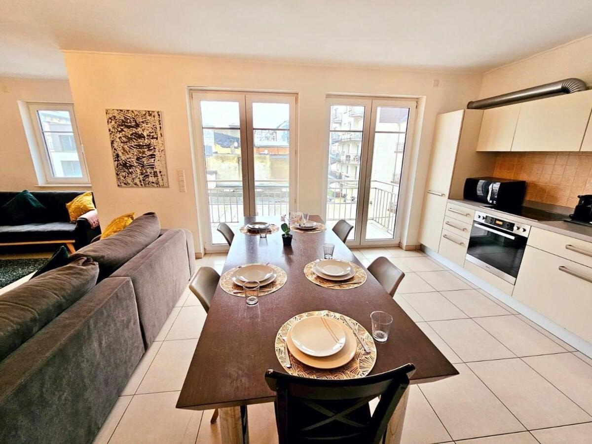 Convenient 2 Bedroom Flat Near Gare