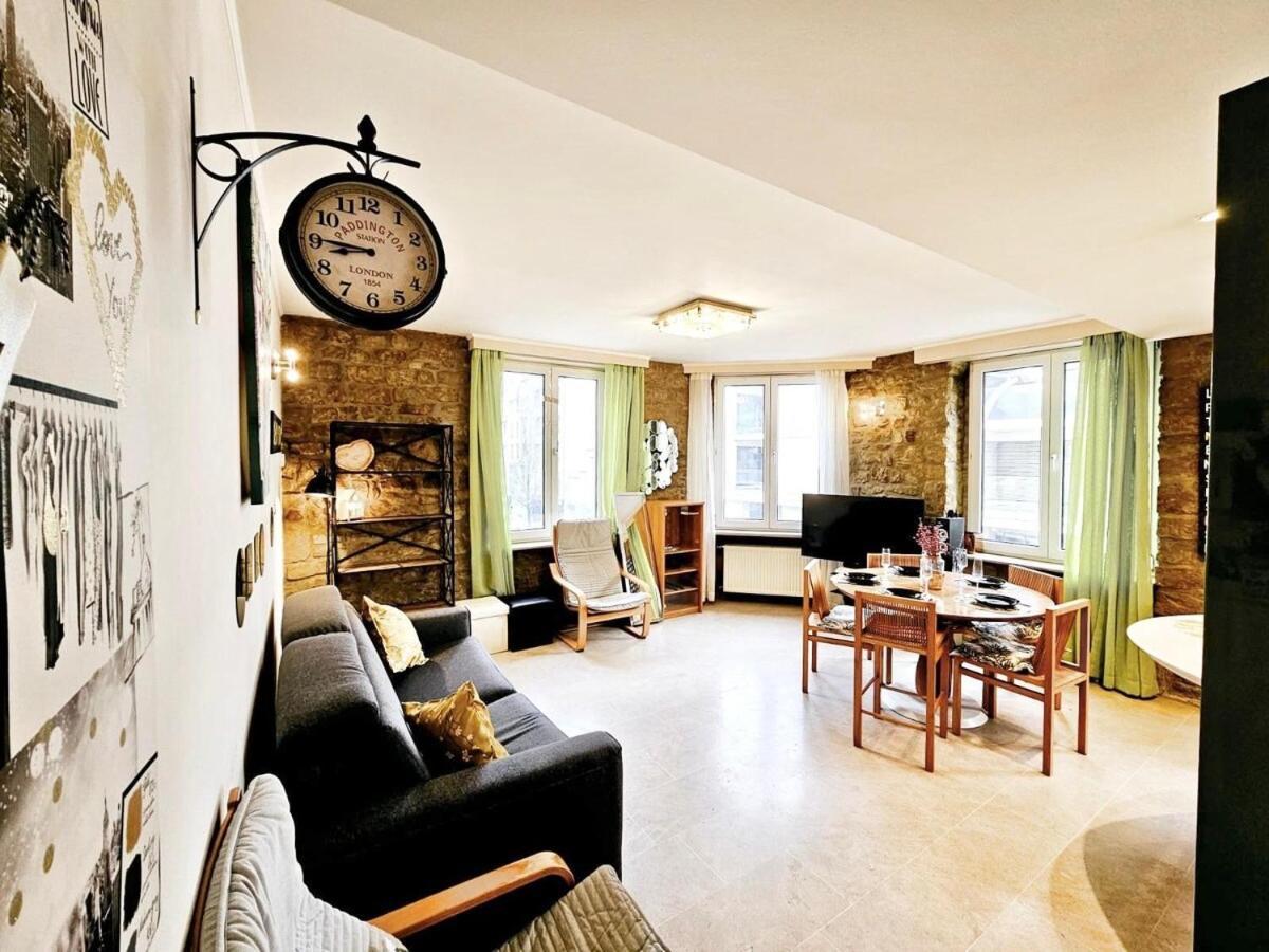 Appartement New 1 Bedroom Flat In Center - Gar68