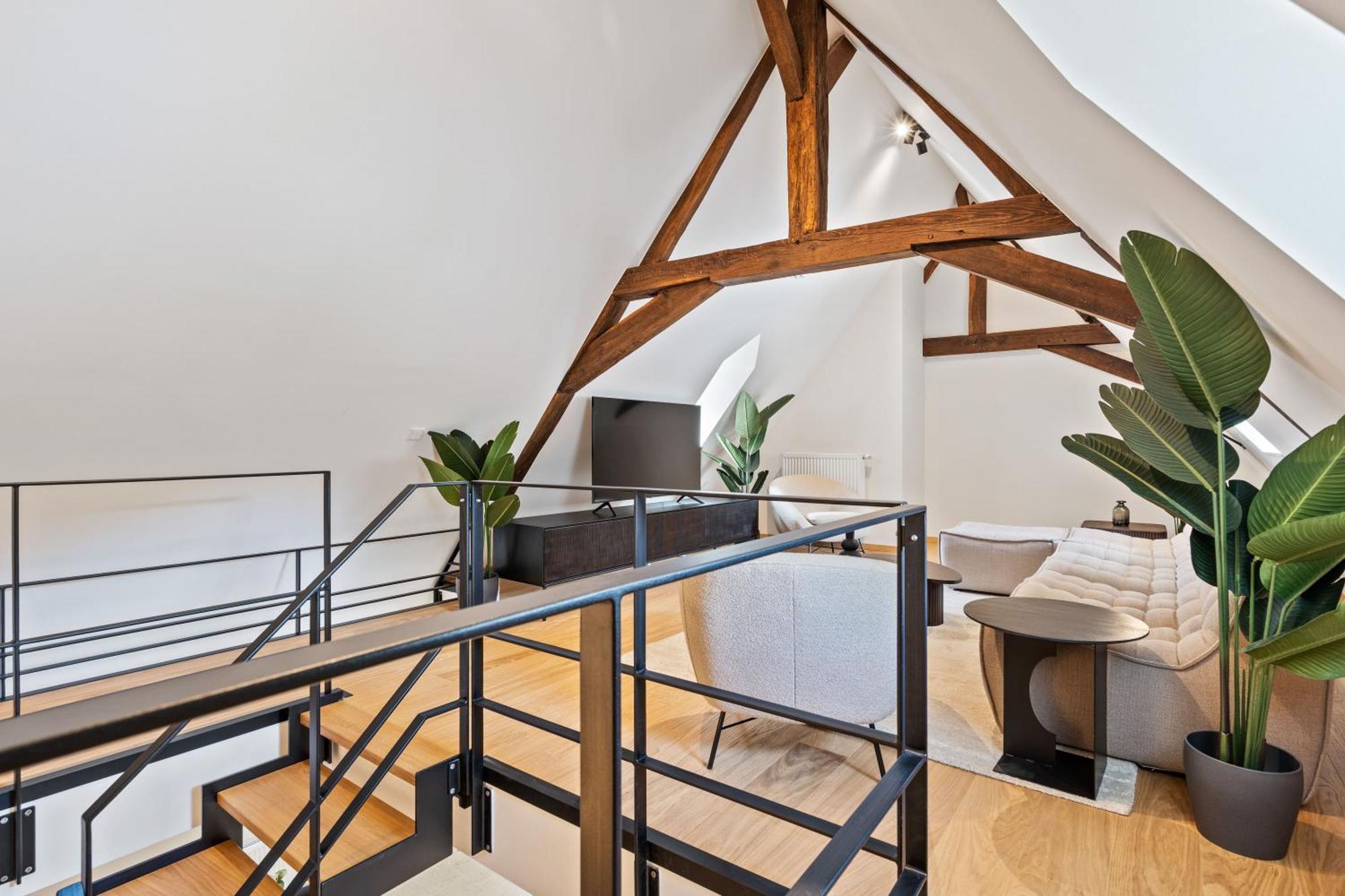 Modern In Clausen With Wifi, Kitchen & Workspace Luxembourg