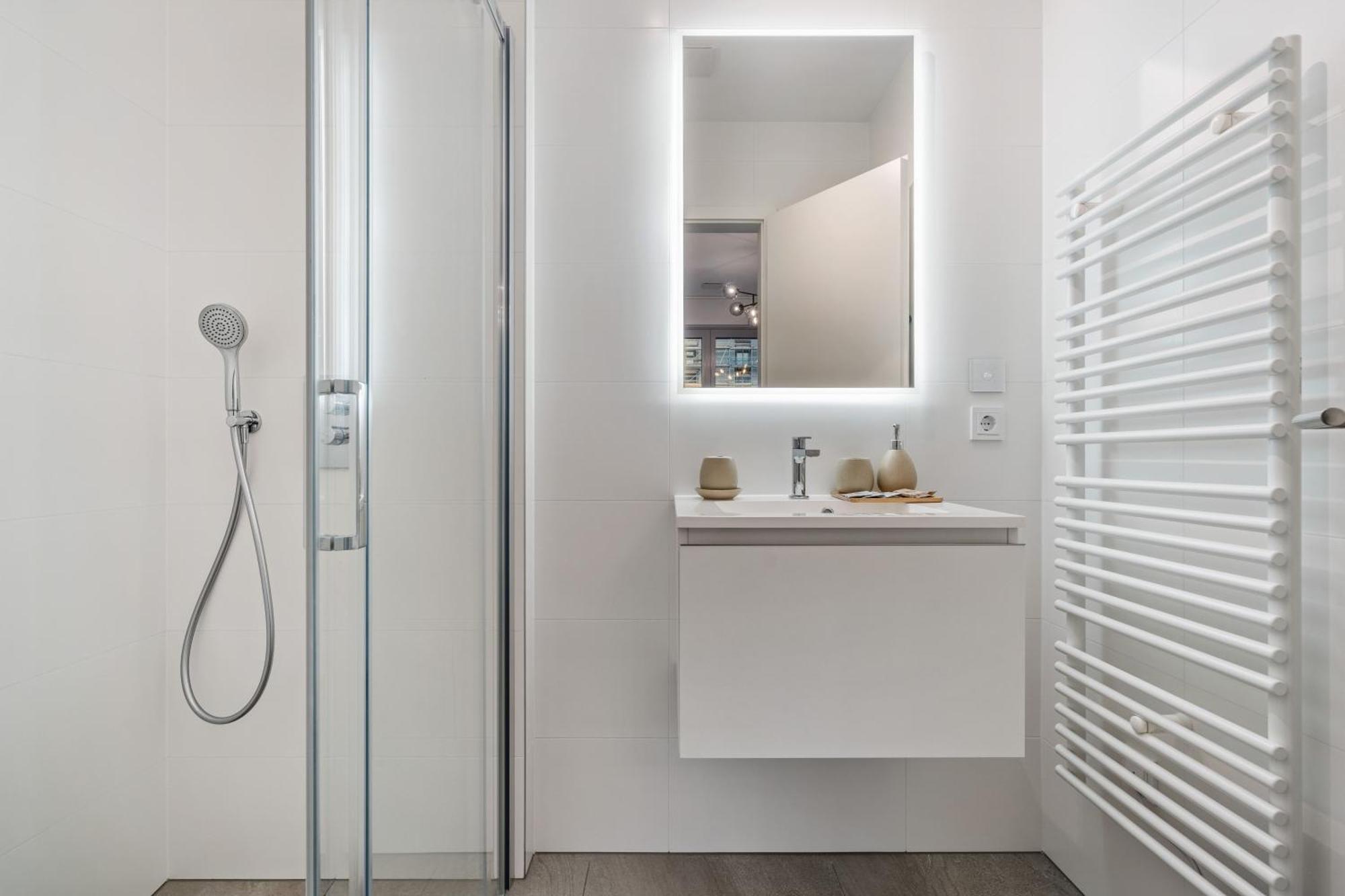 Luxurious 1-br In Gasperich, Apartment