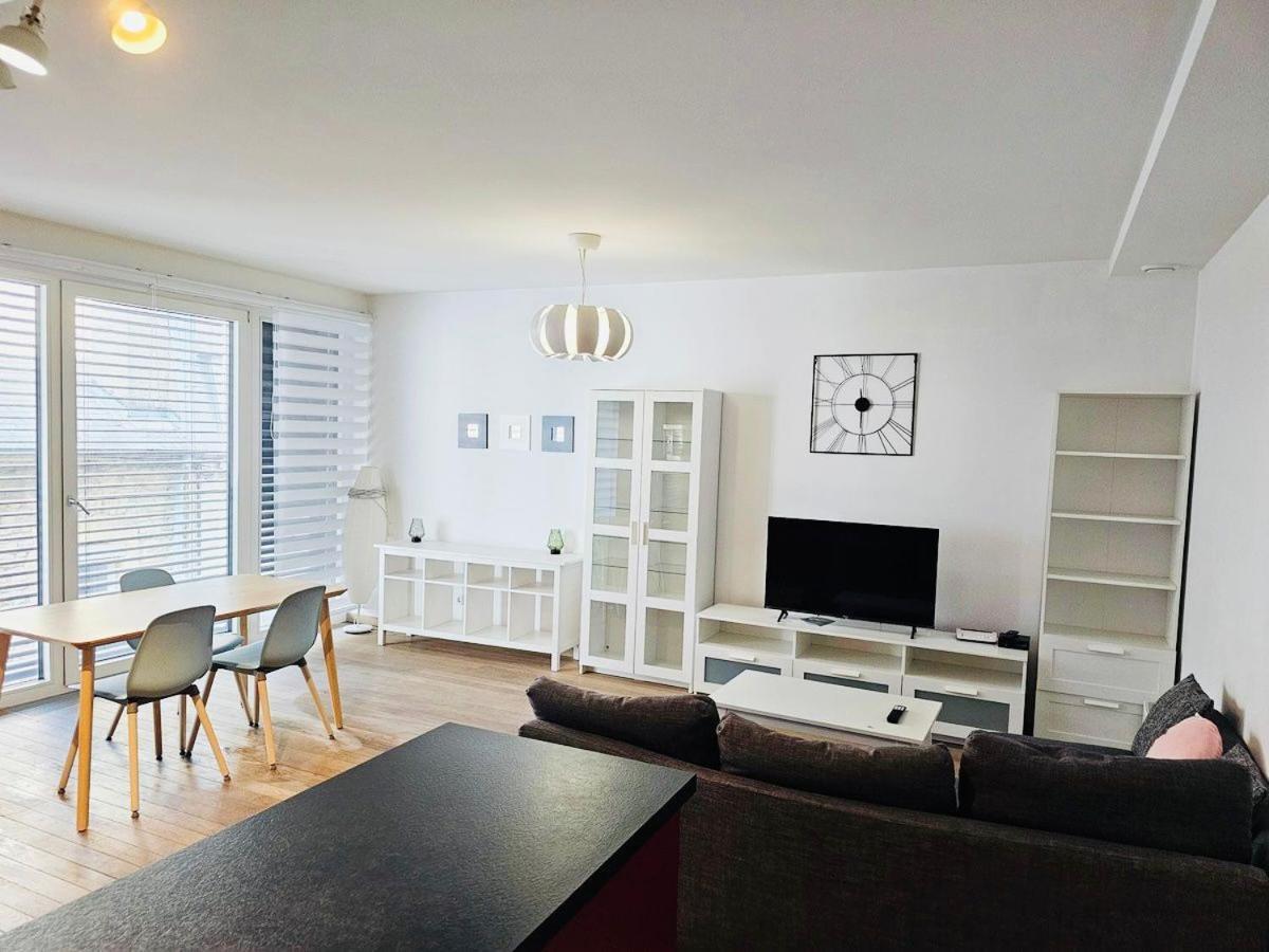 Bright And Welcoming 2 Bedrooms In Center Appartement