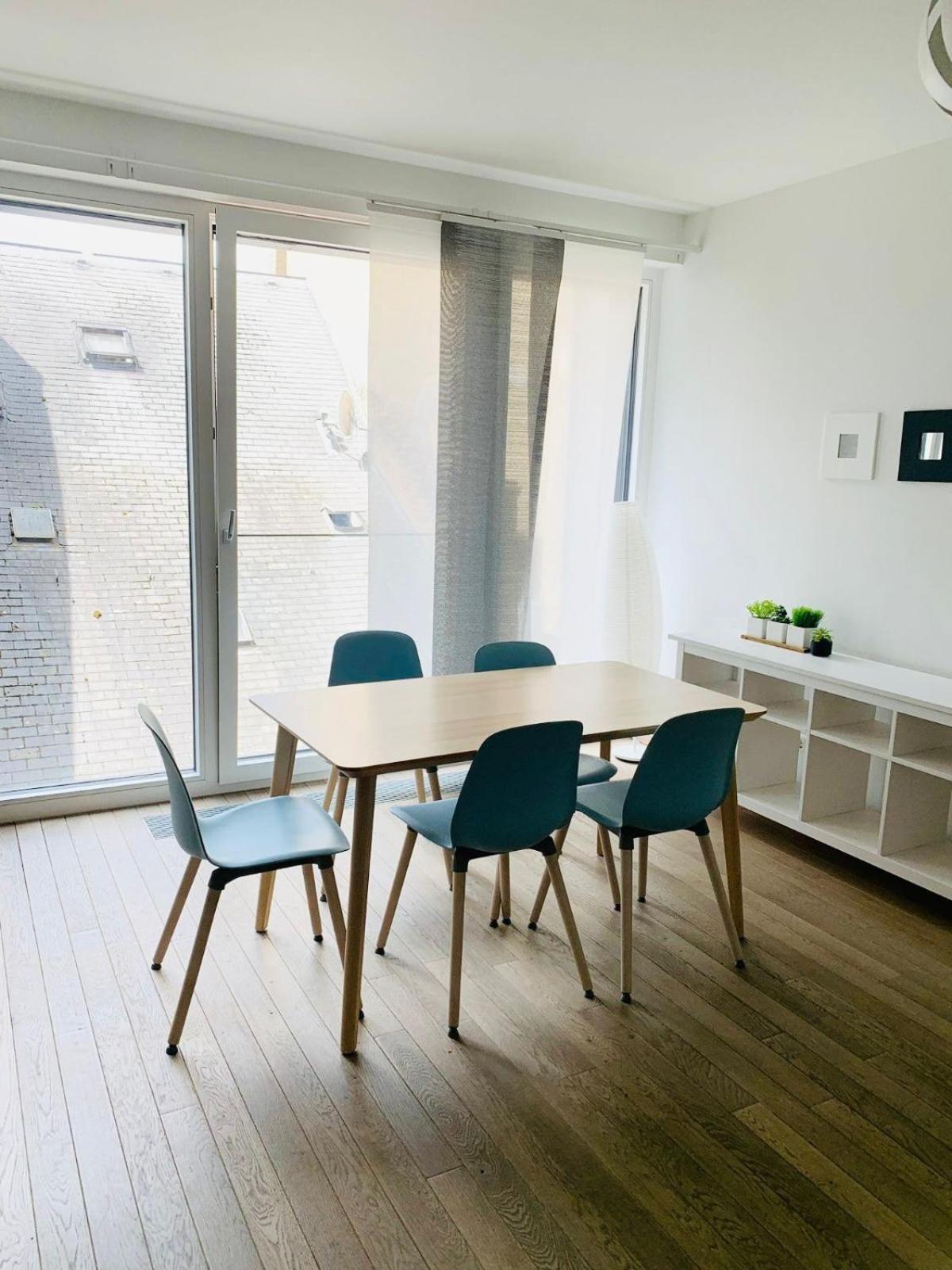 Appartement Bright And Welcoming 2 Bedrooms In Center Luxemburg