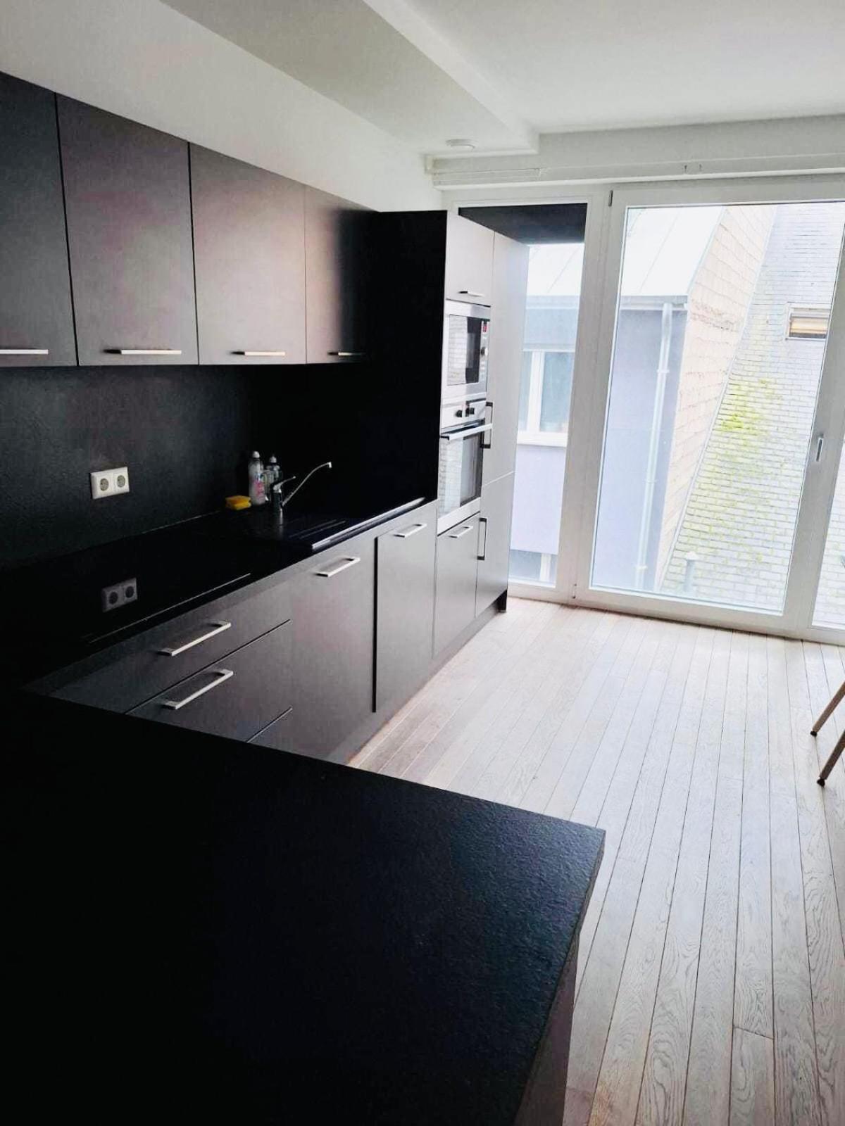 Bright And Welcoming 2 Bedrooms In Center Luxemburg