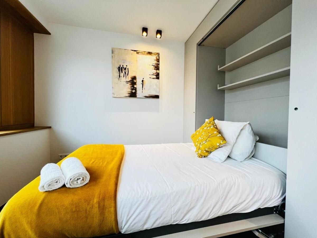 Gorgeous 1 Bedroom Flat With Balcony&parking Apartment Luxembourg