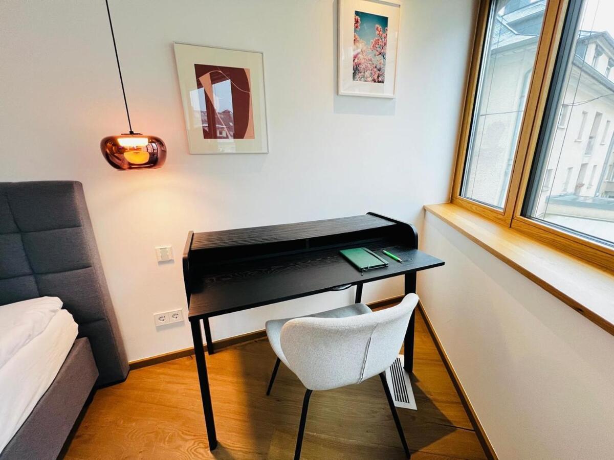Gorgeous 1 Bedroom Flat With Balcony&parking Apartment *