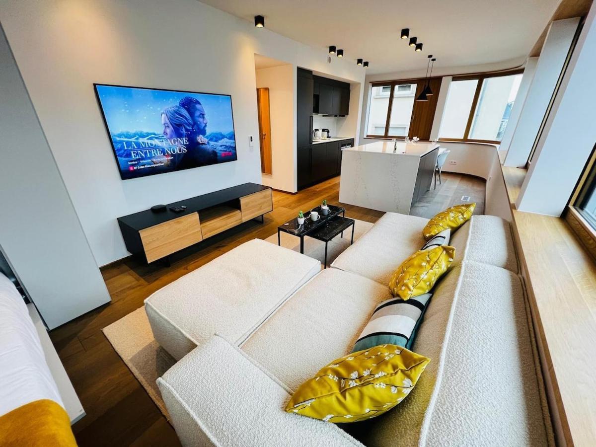 Gorgeous 1 Bedroom Flat With Balcony&parking
