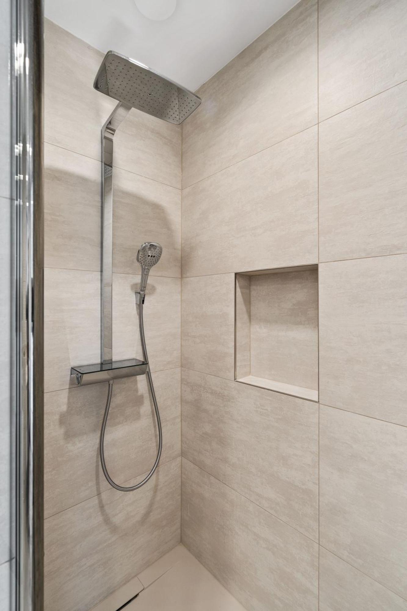 Stylish Downtown Escape With Comforts * Luxemburg