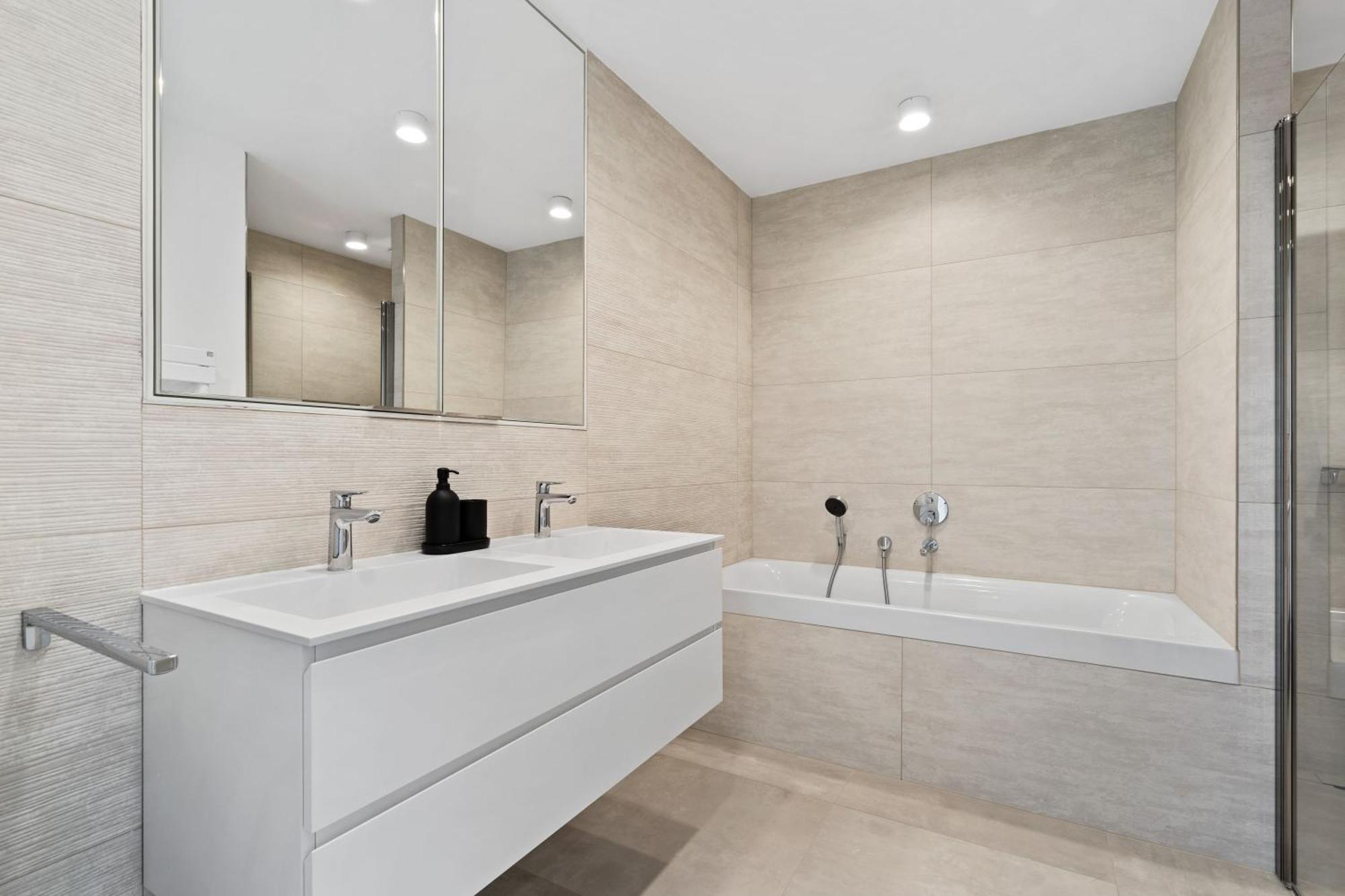 Stylish Downtown Escape With Comforts