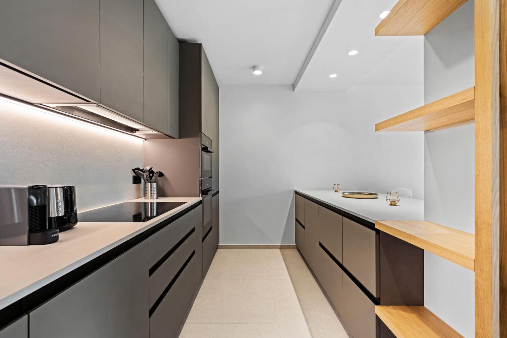 Stylish Downtown Escape With Comforts