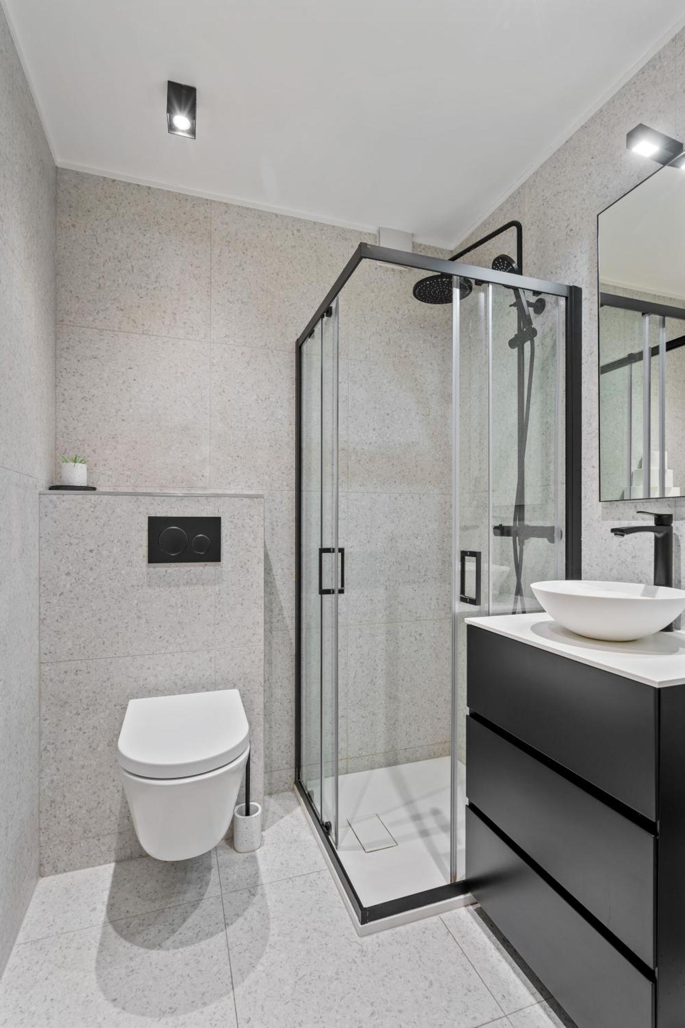 Luminous - Walk To Center Appartement