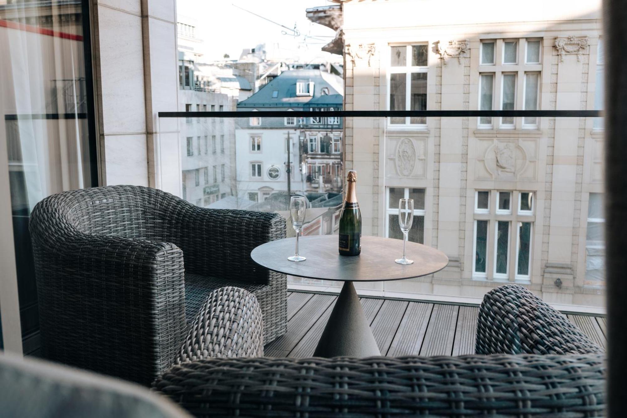 Luxe - Modern & Spacious 2br With Balcony View Appartement