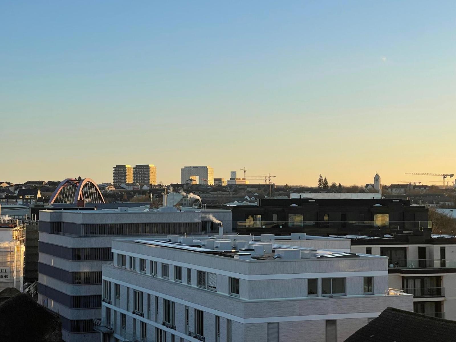 Lux Penthouse - Office, Terrace, Gym & Parking