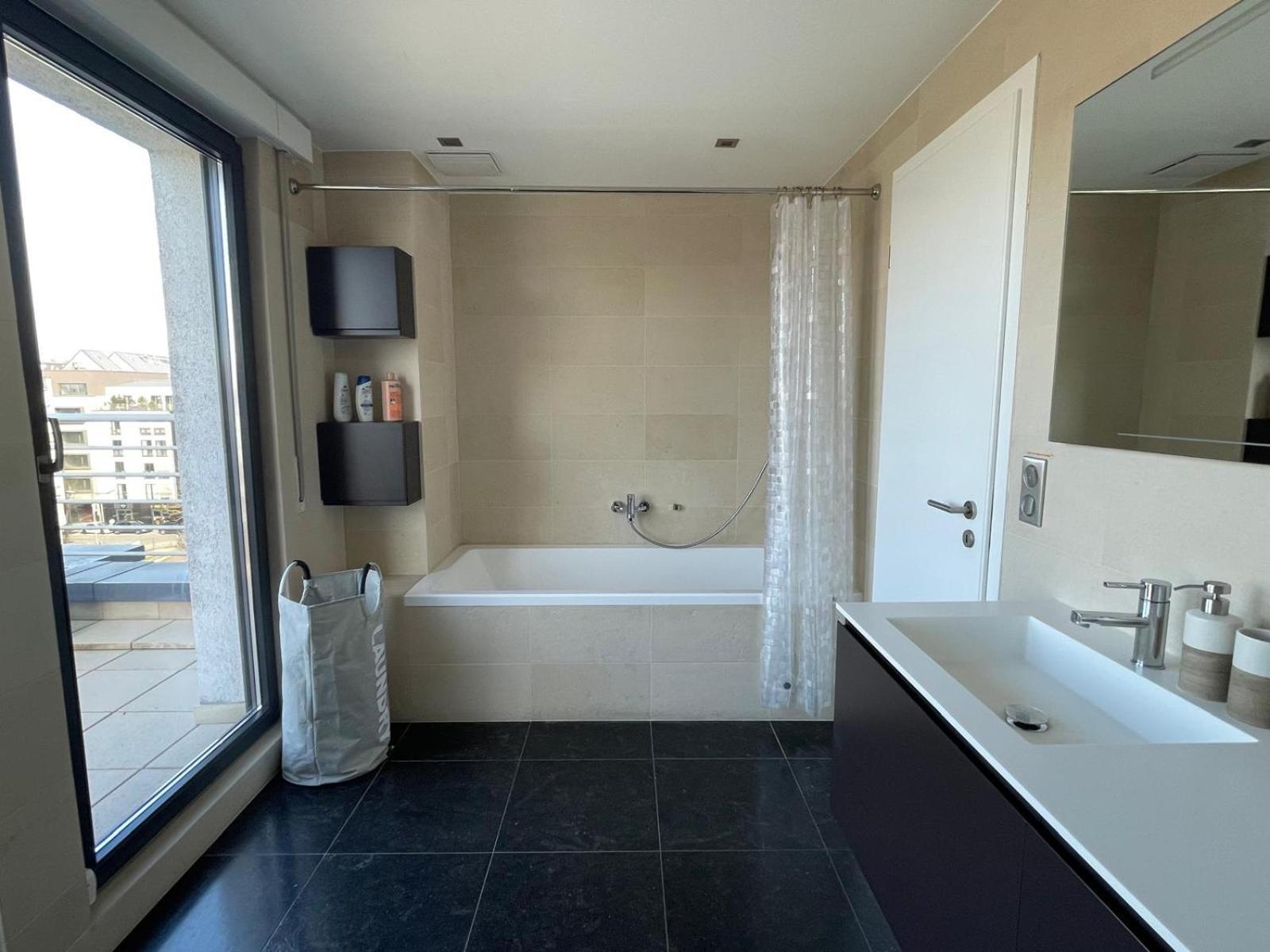 Apartment Lux Penthouse - Office, Terrace, Gym & Parking