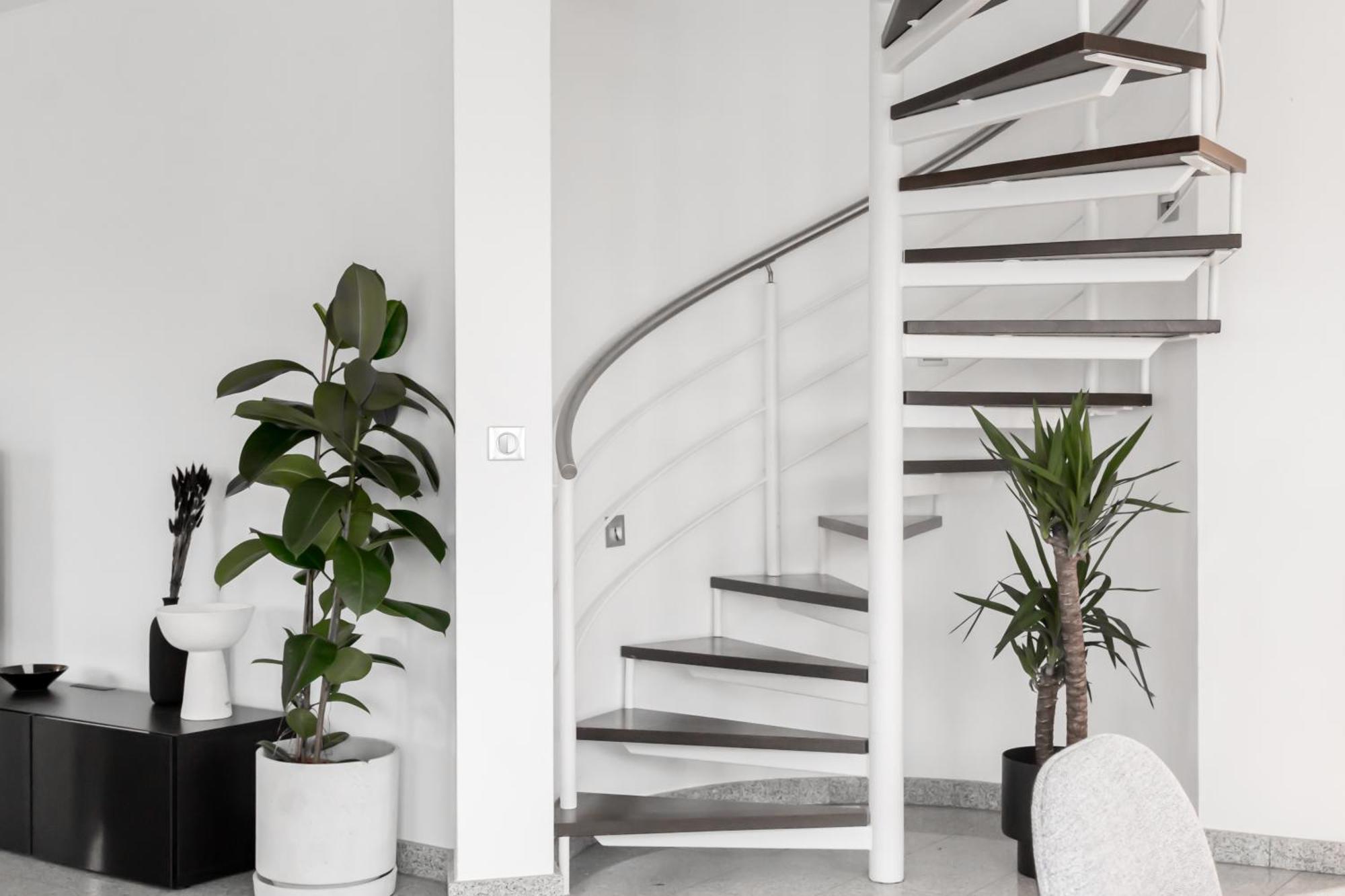 Lux Penthouse - Office, Terrace, Gym & Parking Luxembourg