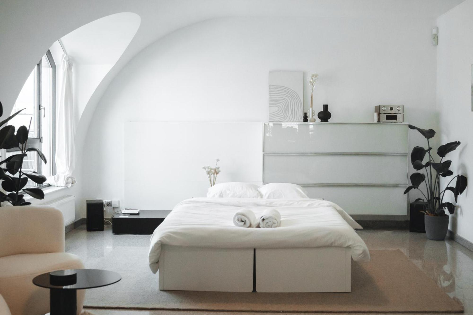 Lux Penthouse - Office, Terrace, Gym & Parking * Luxembourg