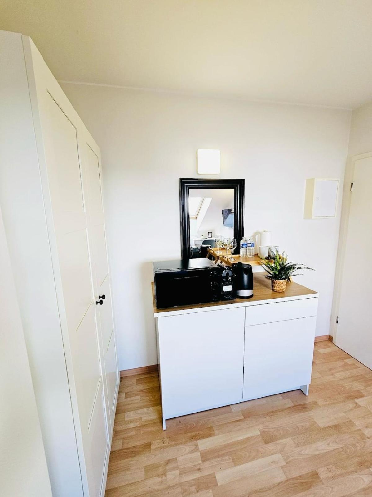 Compact In Luxembourg-limp17b Apartamento