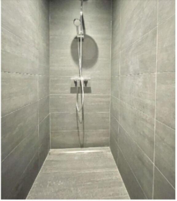 Luxury One Bedroom W Terrace&parking- 142-100 Apartment
